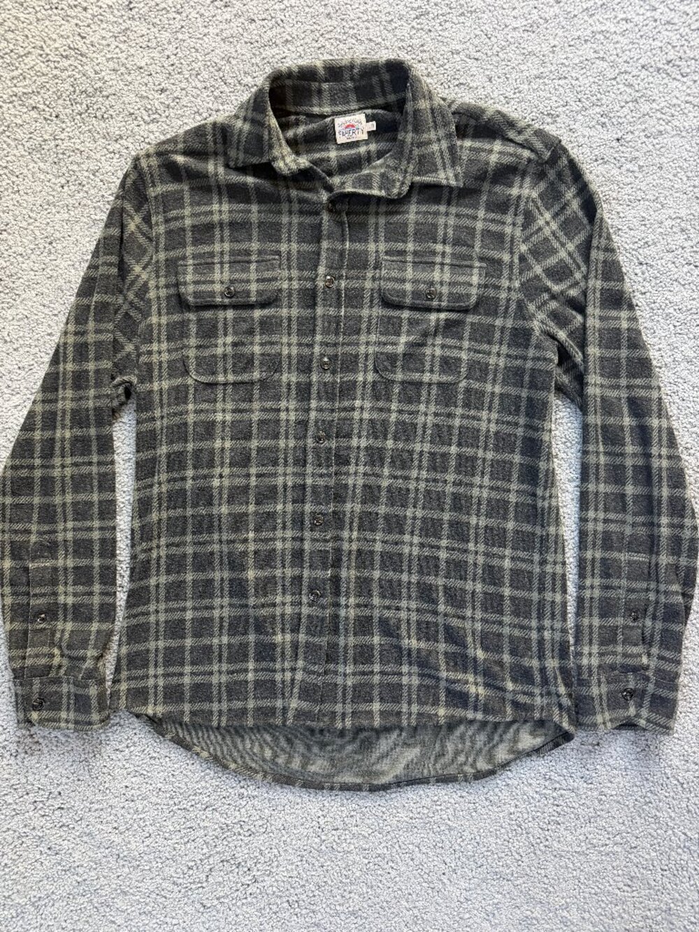 Faherty Brand Legend Sweater Shirt Grey Woods Plaid Men's Size Large - EUC